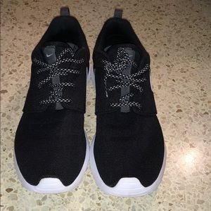 Women’s Nike Roshe one